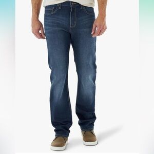WRANGLER Men’s Slim Straight Denim Blue Jeans 38x30 Light Fading Whiskering Dark